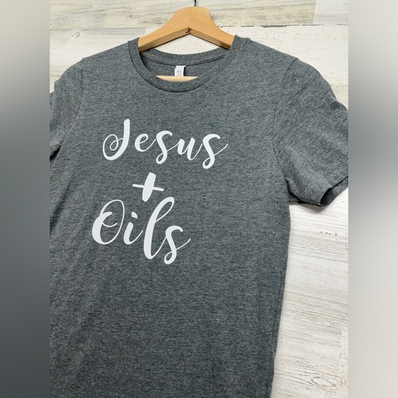 Jesus & Oils Graphic Tee Womens Small Essential DoTERRA Young Living - Picture 1 of 4